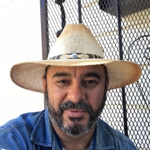 Meet your Posher, Omar